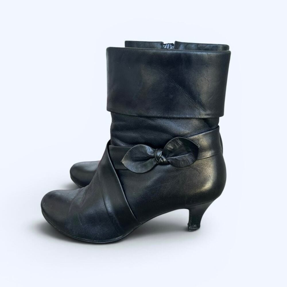 Vintage Gabor Black Leather Bow Ankle Booties Kitten Heel Womens sz 5.5 Coquette